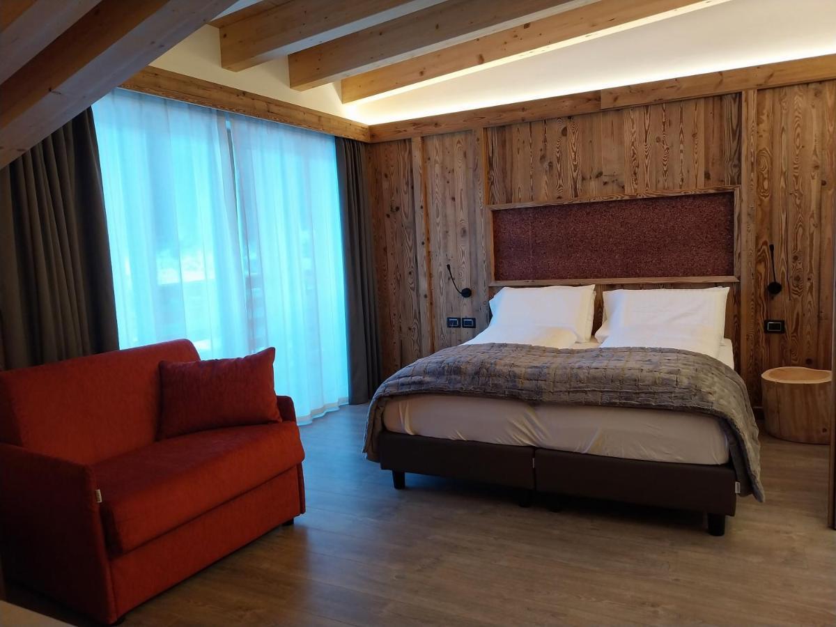 Hotel Ortles Dolomiti Walking & Spa Cogolo Esterno foto